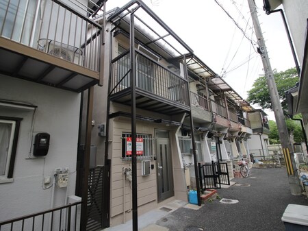 東山住宅外観写真