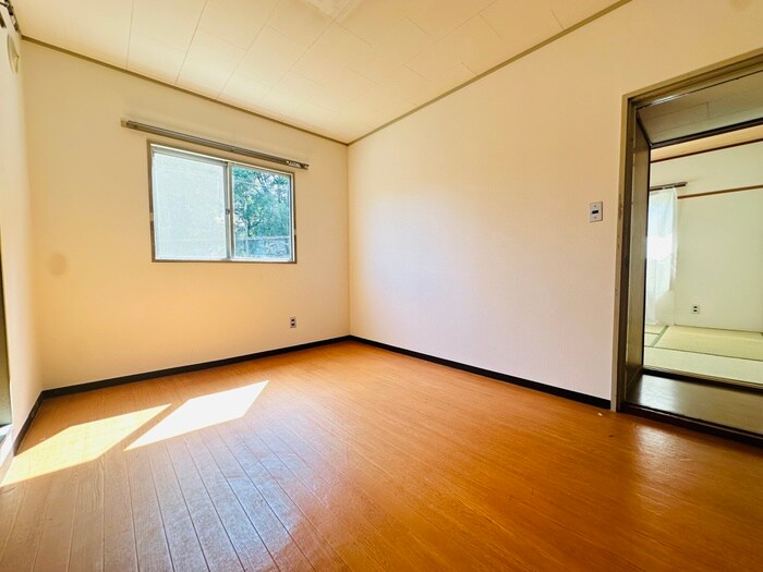 物件内観写真15　(居室)