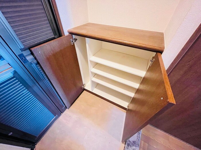 物件内観写真15　(靴箱)