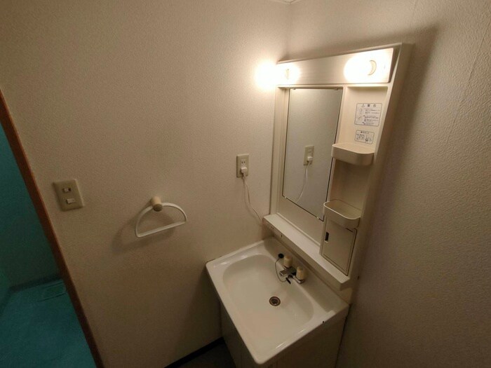 物件内観写真15　(洗面)