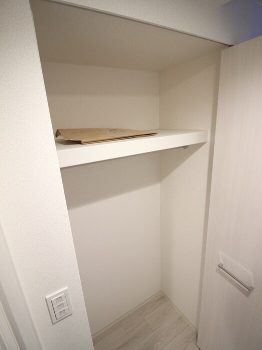 物件内観写真13　(収納)