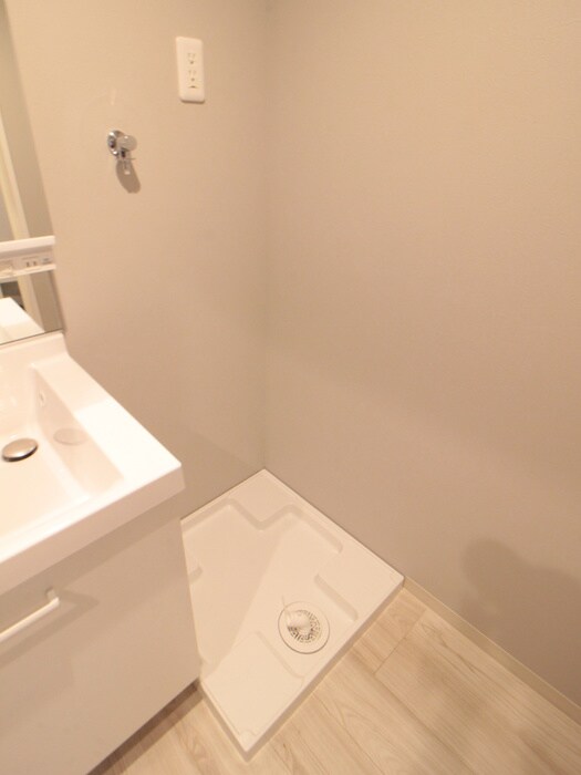 物件内観写真14　(洗濯機置場)