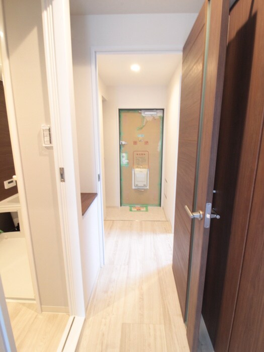 物件内観写真20　(廊下)