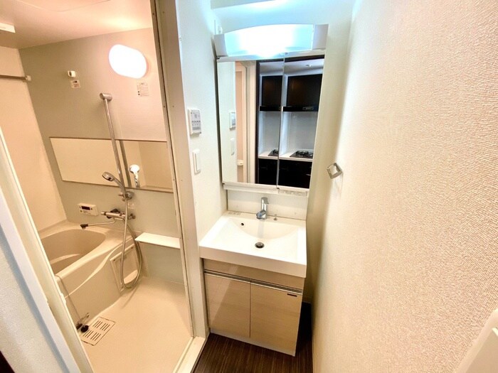 物件内観写真11　(洗面)