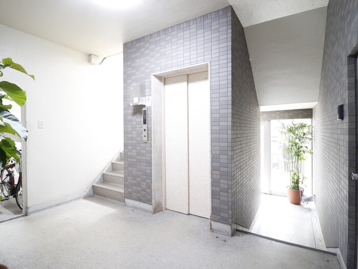 物件外観写真5　(建物設備)