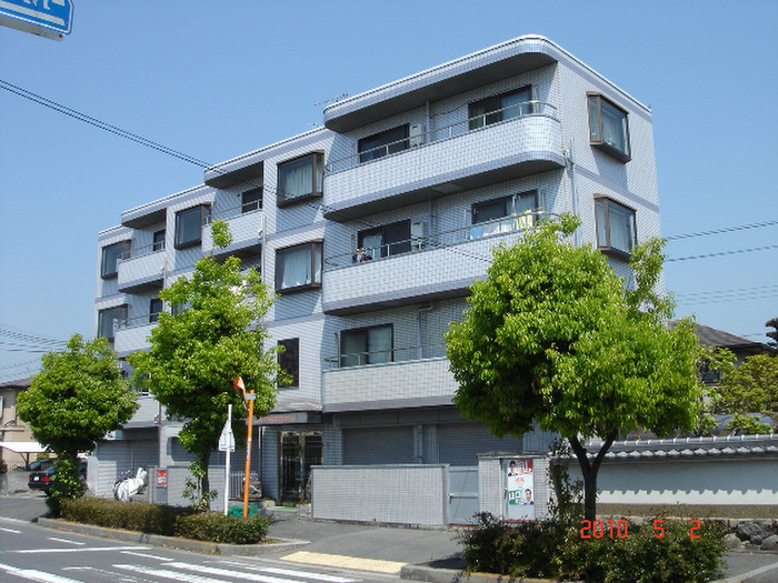 サンハイツ岡