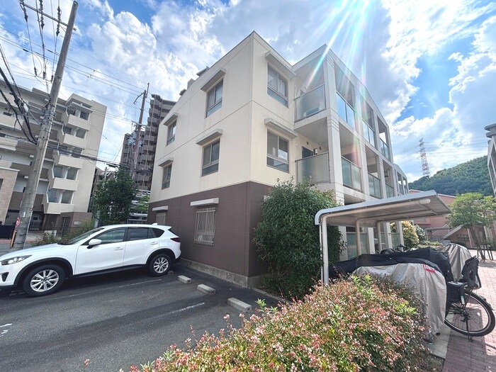 物件外観写真2　(外観写真)