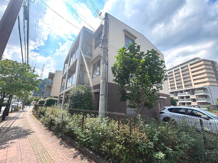 物件外観写真3　(外観写真)