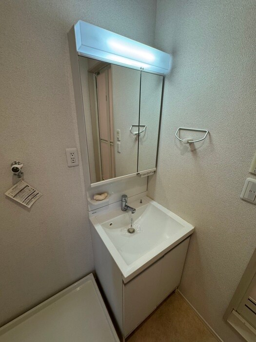 物件内観写真8　(洗面)