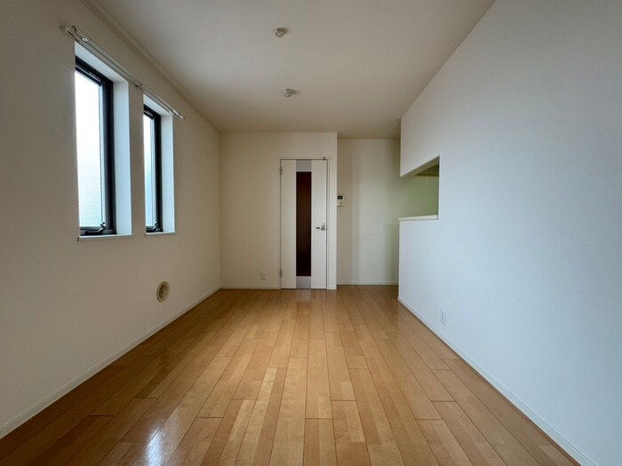 物件内観写真11　(居室)