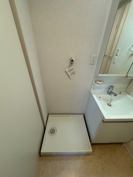 物件内観写真17　(洗濯機置場)