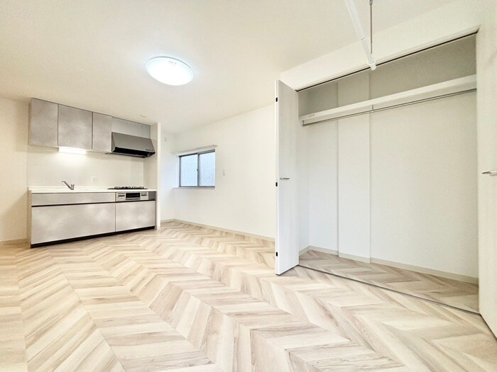 物件内観写真8　(居室)