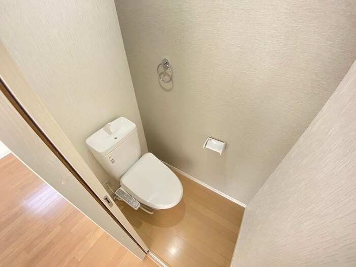 物件内観写真16　(トイレ)