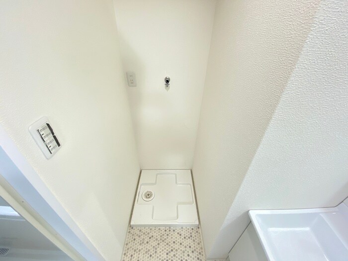 物件内観写真17　(洗濯機置場)