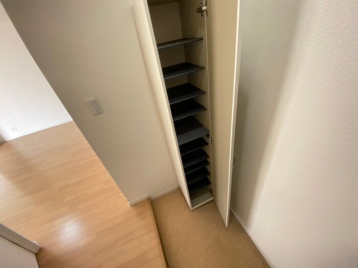 物件内観写真21　(靴箱)
