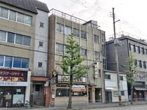 山内ビルの外観写真