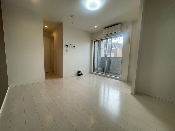 物件内観写真2　(居室)