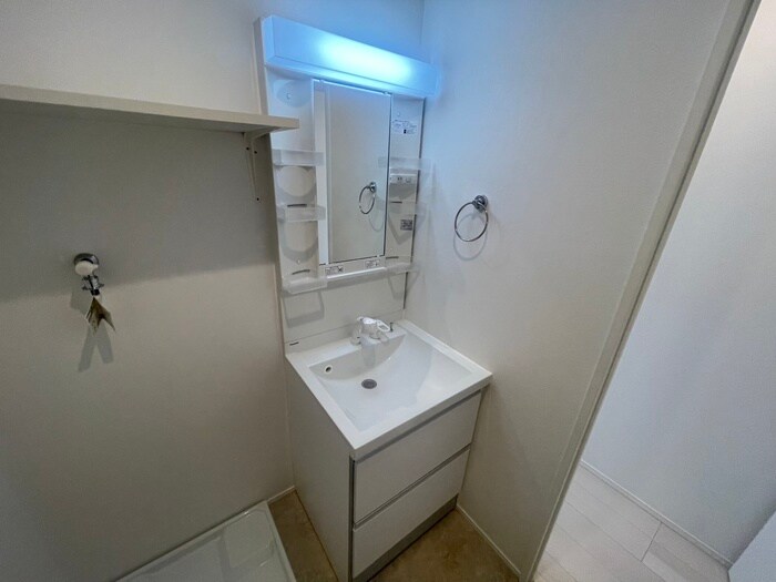 物件内観写真4　(洗面)