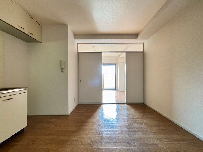 物件内観写真9　(居室)