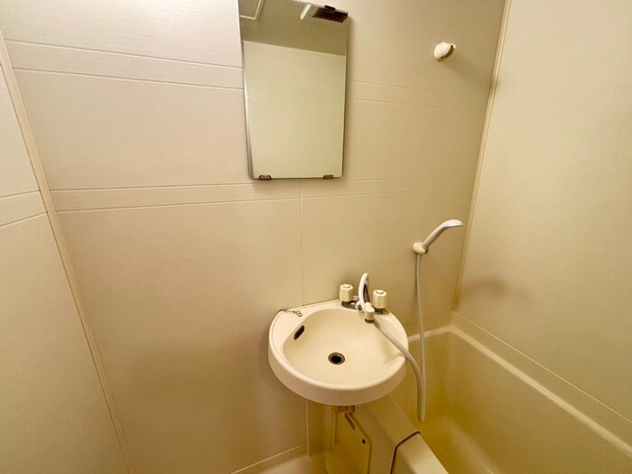 物件内観写真15　(洗面)