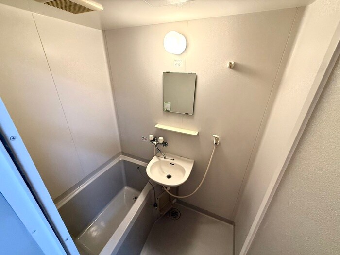 物件内観写真8　(バス／シャワールーム等)