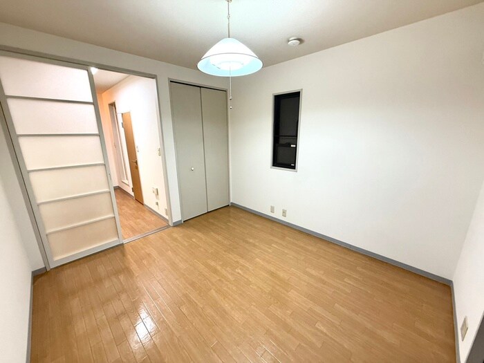 物件内観写真18　(居室)