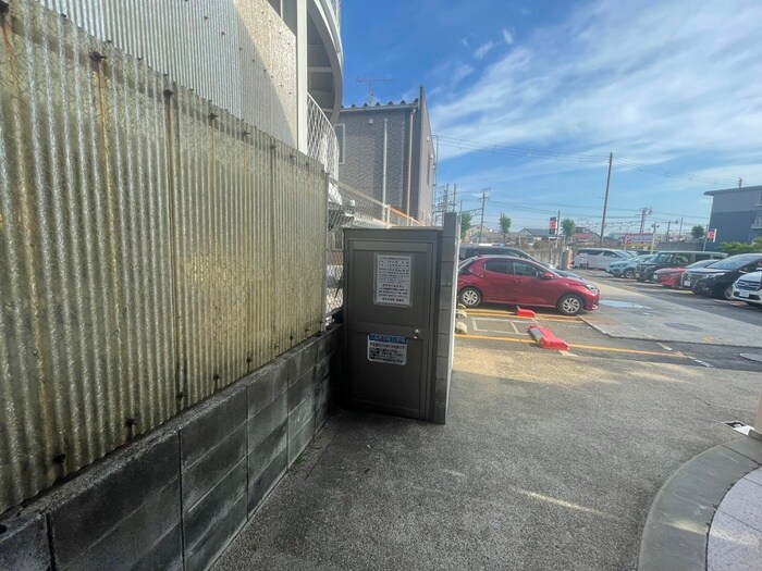 物件外観写真4　(建物設備)