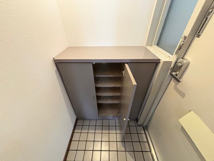 物件内観写真16　(靴箱)