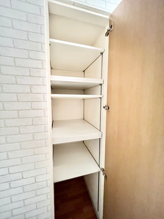 物件内観写真15　(収納)