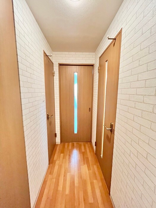 物件内観写真16　(廊下)