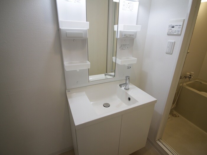 物件内観写真9　(洗面)