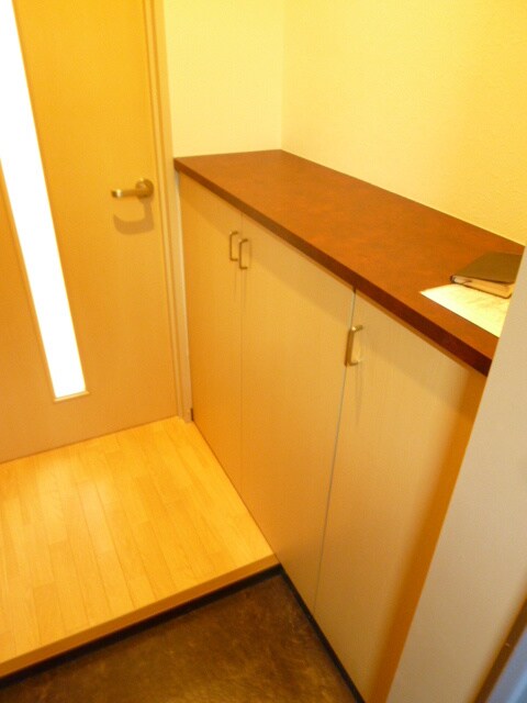 物件内観写真13　(靴箱)