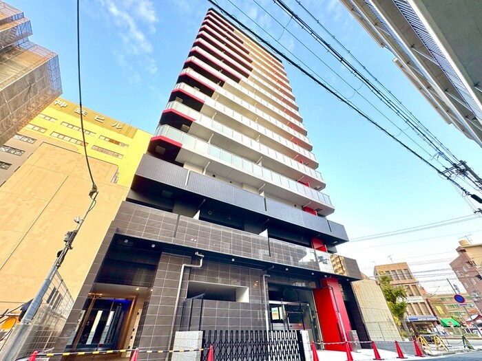 物件外観写真3　(建築中)