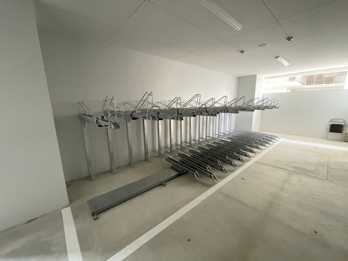 物件外観写真6　(駐輪場)