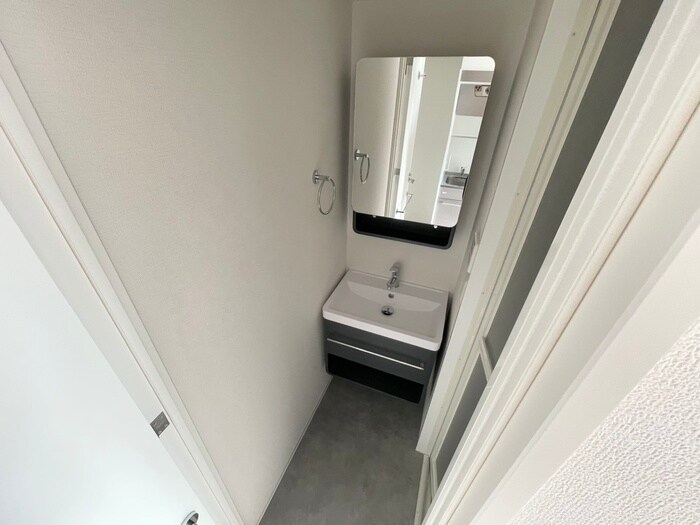 物件内観写真12　(洗面)