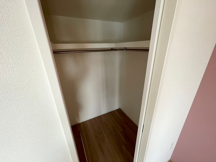 物件内観写真13　(収納)