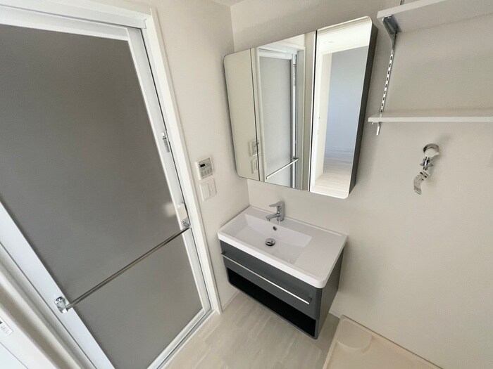 物件内観写真13　(洗面)