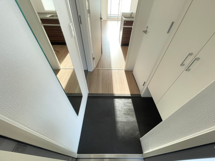 物件内観写真14　(玄関)