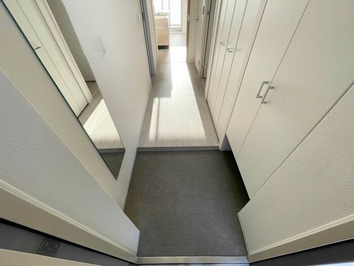 物件内観写真15　(玄関)