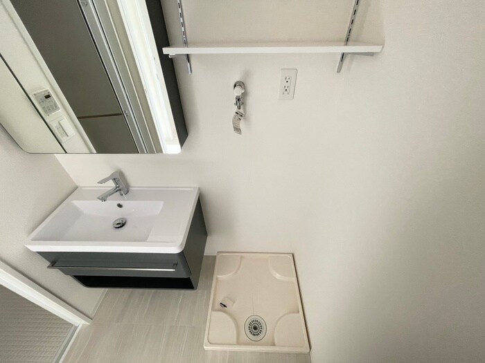 物件内観写真18　(洗濯機置場)