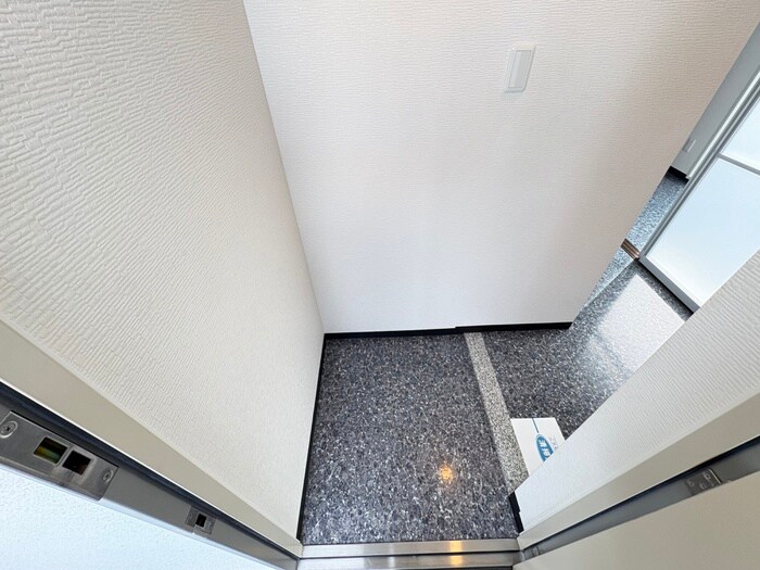 物件内観写真20　(玄関)