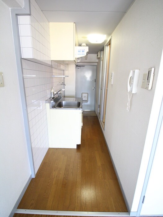 物件内観写真16　(廊下)