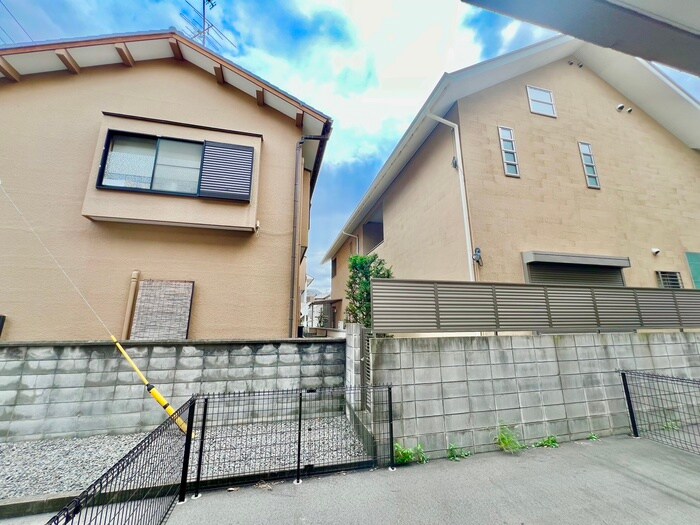 物件内観写真16　(室内からの展望)