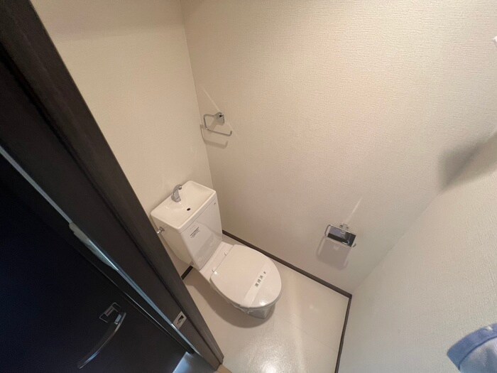 物件内観写真8　(トイレ)