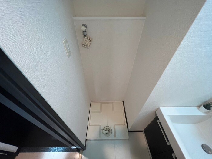 物件内観写真11　(洗濯機置場)