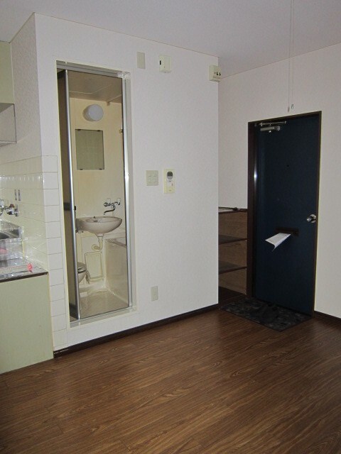 物件内観写真15　(居室)