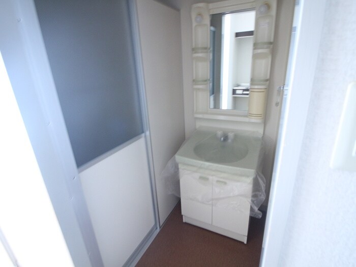物件内観写真12　(洗面)