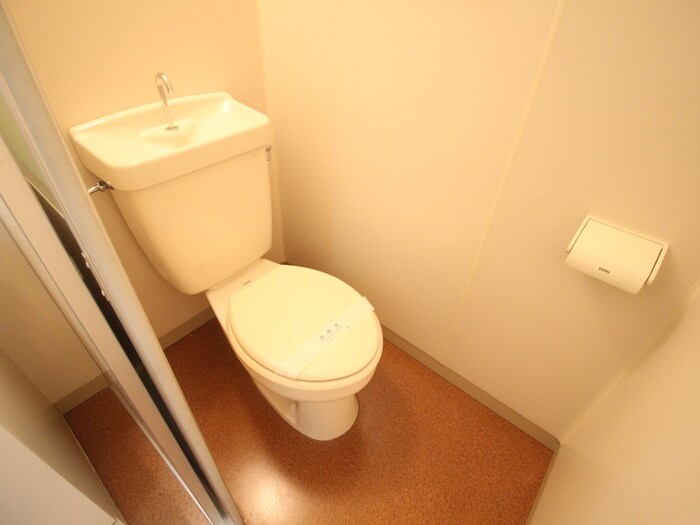 物件内観写真13　(トイレ)