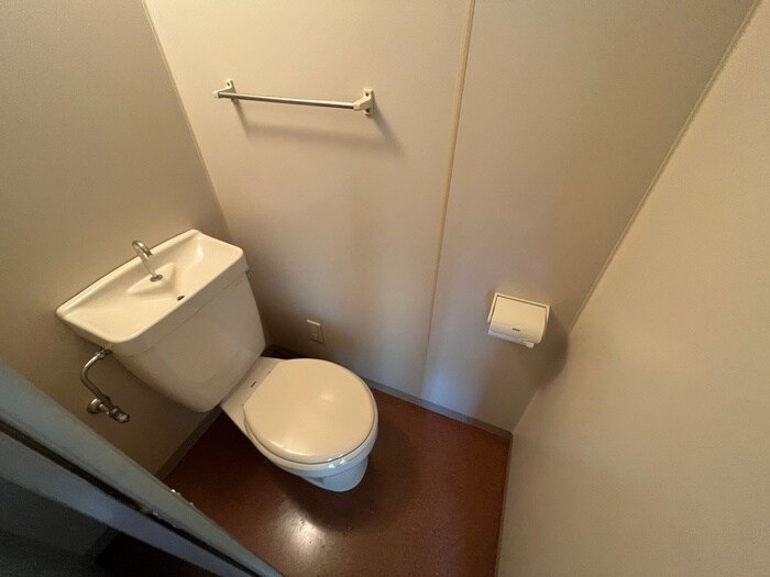 物件内観写真14　(トイレ)