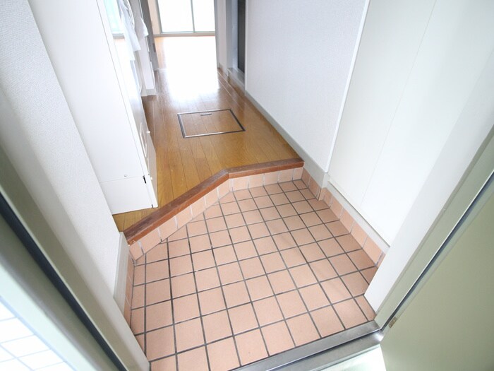 物件内観写真19　(玄関)